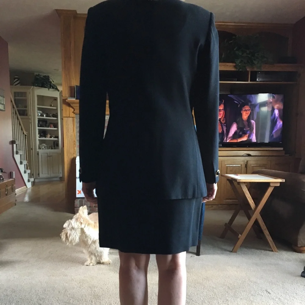 90s Black suit Wool detailed collar pockets button TAILORED